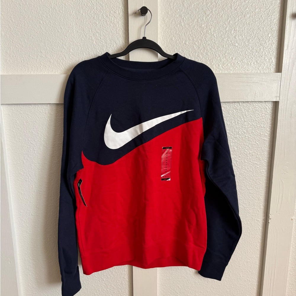 NWT Nike Men’s Swoosh Graphic Crew Neck Sweatshirt | Red / Blue | size M